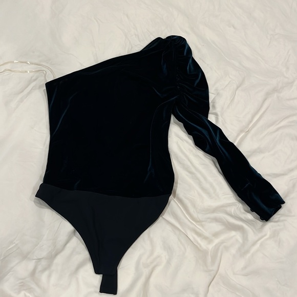 ALIX NYC Dakota One Shoulder Bodysuit - Picture 5 of 8